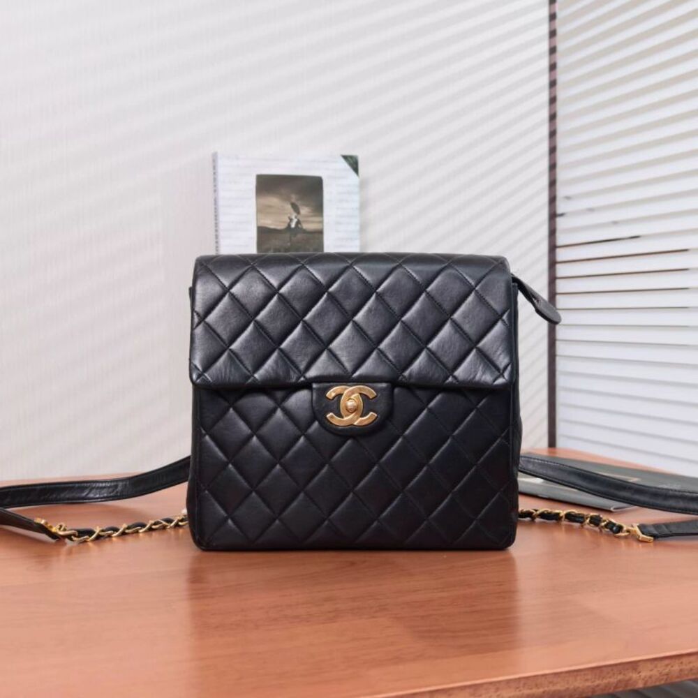 Chanel Women Pre-Loved Bag Very Good Condition